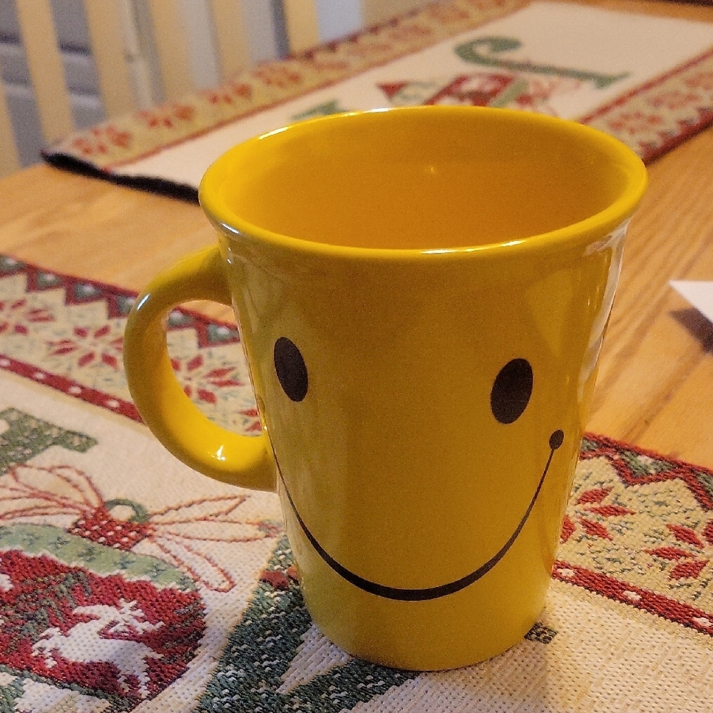 Source Unknown Yellow Smiley Mug
